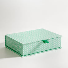 Load image into Gallery viewer, Botanist CuriOsity Keepsake Box, Teresa Green