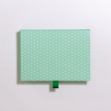 Load image into Gallery viewer, Botanist CuriOsity Keepsake Box, Teresa Green