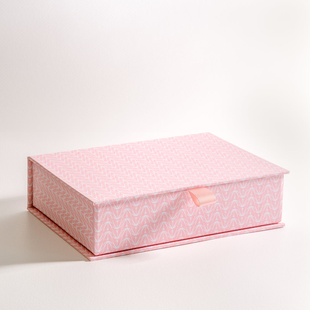 Botanist CuriOsity Keepsake Box, Pink Powder