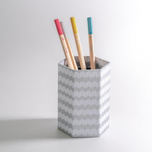 Load image into Gallery viewer, Jazz LuminOsity Pencil Pot, Subtle Silver
